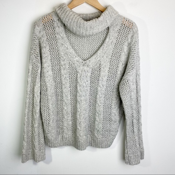 Urban Outfitters Turtleneck Knit Sweater Size S - Picture 3 of 6